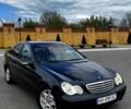 Синій Мерседес Ц-Клас, об'ємом двигуна 2.1 л та пробігом 300 тис. км за 6000 $, фото 1 на Automoto.ua
