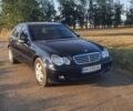 Синій Мерседес Ц-Клас, об'ємом двигуна 2.2 л та пробігом 180 тис. км за 10000 $, фото 2 на Automoto.ua