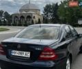 Синий Мерседес Ц-Класс, объемом двигателя 2.15 л и пробегом 300 тыс. км за 6000 $, фото 3 на Automoto.ua