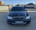 Синий Мерседес Ц-Класс, объемом двигателя 2.1 л и пробегом 400 тыс. км за 3350 $, фото 1 на Automoto.ua