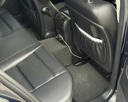 Синий Мерседес Ц-Класс, объемом двигателя 1.8 л и пробегом 280 тыс. км за 7400 $, фото 8 на Automoto.ua