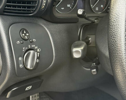 Синий Мерседес Ц-Класс, объемом двигателя 1.8 л и пробегом 280 тыс. км за 7400 $, фото 9 на Automoto.ua