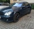 Синій Мерседес Ц-Клас, об'ємом двигуна 0 л та пробігом 330 тис. км за 5900 $, фото 9 на Automoto.ua