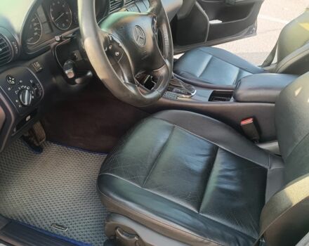 Синій Мерседес Ц-Клас, об'ємом двигуна 0 л та пробігом 330 тис. км за 5900 $, фото 5 на Automoto.ua