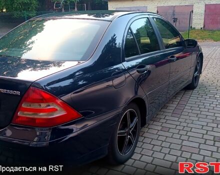 Синий Мерседес Ц-Класс, объемом двигателя 1.8 л и пробегом 337 тыс. км за 5800 $, фото 3 на Automoto.ua