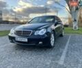 Синій Мерседес Ц-Клас, об'ємом двигуна 1.8 л та пробігом 348 тис. км за 7500 $, фото 1 на Automoto.ua