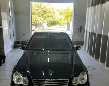 Синий Мерседес Ц-Класс, объемом двигателя 1.8 л и пробегом 233 тыс. км за 6500 $, фото 3 на Automoto.ua