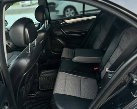 Синій Мерседес Ц-Клас, об'ємом двигуна 2.15 л та пробігом 340 тис. км за 5300 $, фото 9 на Automoto.ua