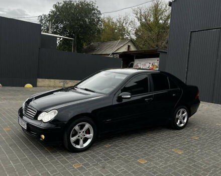 Синий Мерседес Ц-Класс, объемом двигателя 1.8 л и пробегом 233 тыс. км за 6500 $, фото 7 на Automoto.ua