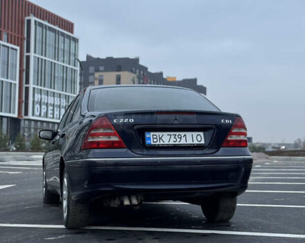 Синий Мерседес Ц-Класс, объемом двигателя 2.2 л и пробегом 290 тыс. км за 6400 $, фото 17 на Automoto.ua