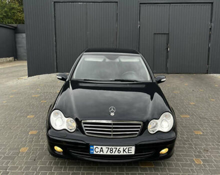 Синий Мерседес Ц-Класс, объемом двигателя 1.8 л и пробегом 233 тыс. км за 6500 $, фото 2 на Automoto.ua