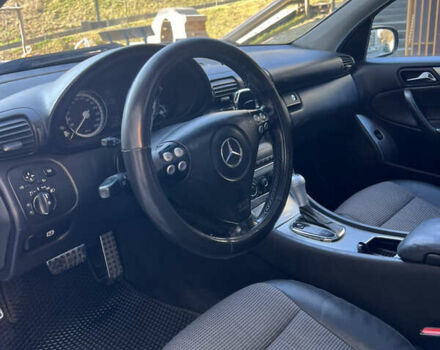 Синій Мерседес Ц-Клас, об'ємом двигуна 2.15 л та пробігом 340 тис. км за 5300 $, фото 2 на Automoto.ua