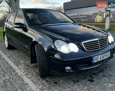 Синій Мерседес Ц-Клас, об'ємом двигуна 1.8 л та пробігом 348 тис. км за 7500 $, фото 7 на Automoto.ua