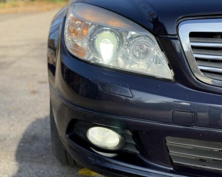 Синій Мерседес Ц-Клас, об'ємом двигуна 2.1 л та пробігом 350 тис. км за 6999 $, фото 4 на Automoto.ua