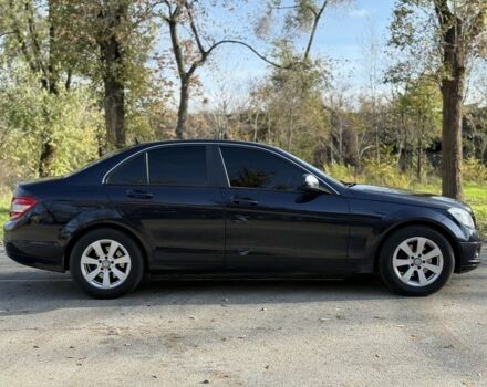 Синій Мерседес Ц-Клас, об'ємом двигуна 2.1 л та пробігом 350 тис. км за 6999 $, фото 1 на Automoto.ua