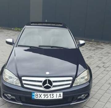 Синий Мерседес Ц-Класс, объемом двигателя 3 л и пробегом 281 тыс. км за 9500 $, фото 2 на Automoto.ua