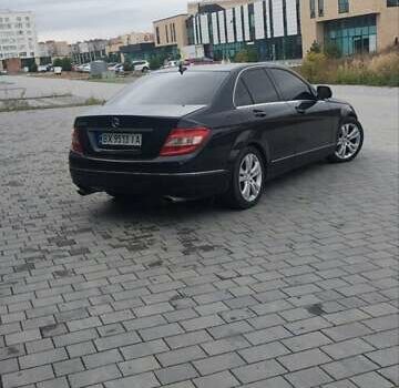 Синий Мерседес Ц-Класс, объемом двигателя 3 л и пробегом 281 тыс. км за 9500 $, фото 6 на Automoto.ua