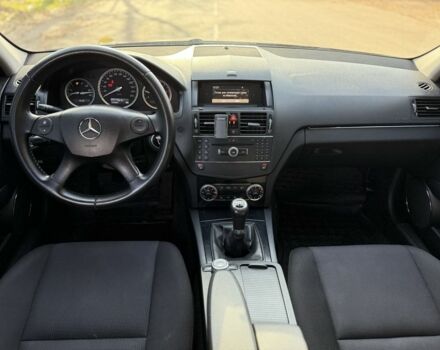 Синій Мерседес Ц-Клас, об'ємом двигуна 2.1 л та пробігом 350 тис. км за 6999 $, фото 11 на Automoto.ua