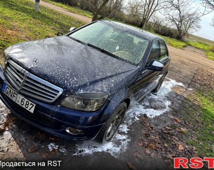 Синій Мерседес Ц-Клас, об'ємом двигуна 2.2 л та пробігом 300 тис. км за 4900 $, фото 1 на Automoto.ua