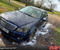 Синій Мерседес Ц-Клас, об'ємом двигуна 2.2 л та пробігом 300 тис. км за 4900 $, фото 1 на Automoto.ua