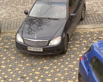 Синий Мерседес Ц-Класс, объемом двигателя 2.2 л и пробегом 330 тыс. км за 8000 $, фото 1 на Automoto.ua