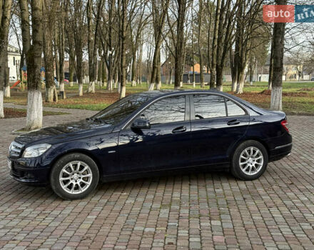 Синій Мерседес Ц-Клас, об'ємом двигуна 2.2 л та пробігом 315 тис. км за 9300 $, фото 9 на Automoto.ua