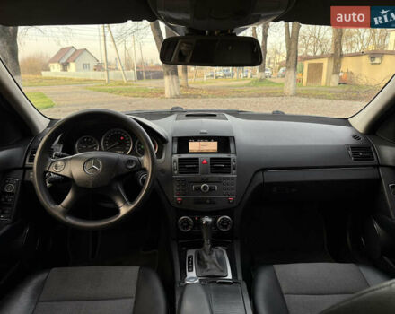 Синий Мерседес Ц-Класс, объемом двигателя 2.2 л и пробегом 315 тыс. км за 9300 $, фото 23 на Automoto.ua