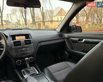 Синій Мерседес Ц-Клас, об'ємом двигуна 2.2 л та пробігом 315 тис. км за 9300 $, фото 28 на Automoto.ua