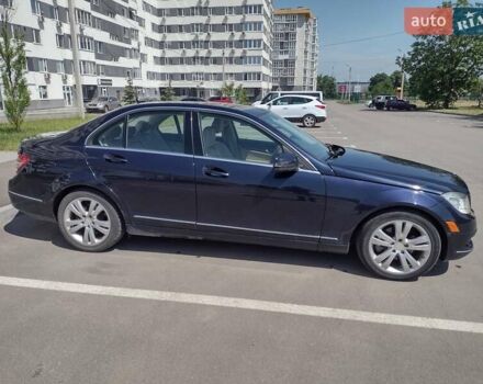 Синій Мерседес Ц-Клас, об'ємом двигуна 3 л та пробігом 194 тис. км за 12000 $, фото 7 на Automoto.ua