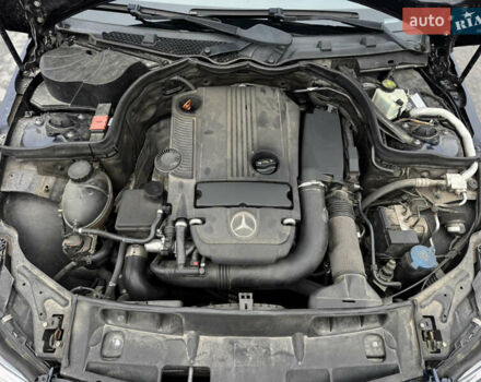 Синий Мерседес Ц-Класс, объемом двигателя 1.8 л и пробегом 220 тыс. км за 9950 $, фото 35 на Automoto.ua