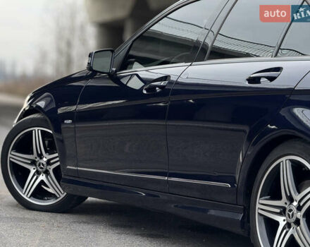 Синий Мерседес Ц-Класс, объемом двигателя 1.8 л и пробегом 220 тыс. км за 9950 $, фото 11 на Automoto.ua