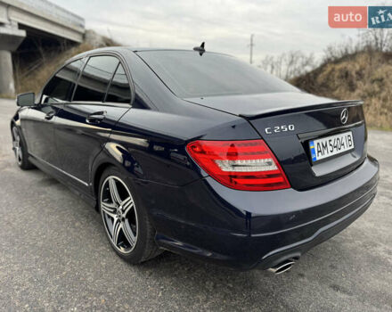 Синий Мерседес Ц-Класс, объемом двигателя 1.8 л и пробегом 220 тыс. км за 9950 $, фото 15 на Automoto.ua