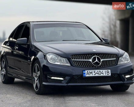 Синий Мерседес Ц-Класс, объемом двигателя 1.8 л и пробегом 220 тыс. км за 9950 $, фото 5 на Automoto.ua