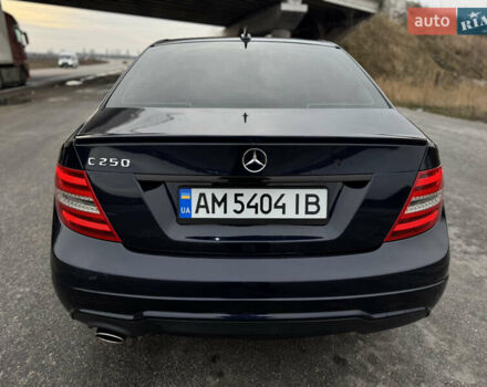 Синий Мерседес Ц-Класс, объемом двигателя 1.8 л и пробегом 220 тыс. км за 9950 $, фото 17 на Automoto.ua