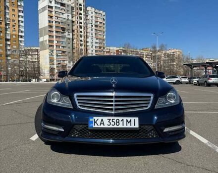 Синий Мерседес Ц-Класс, объемом двигателя 1.8 л и пробегом 240 тыс. км за 10200 $, фото 2 на Automoto.ua
