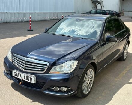 Синий Мерседес Ц-Класс, объемом двигателя 2.2 л и пробегом 200 тыс. км за 5450 $, фото 4 на Automoto.ua
