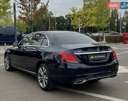 Синій Мерседес Ц-Клас, об'ємом двигуна 1.99 л та пробігом 132 тис. км за 18800 $, фото 4 на Automoto.ua