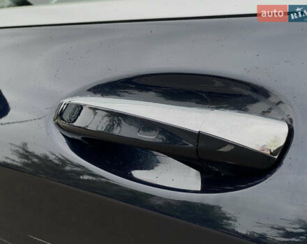 Синій Мерседес Ц-Клас, об'ємом двигуна 1.99 л та пробігом 132 тис. км за 18800 $, фото 7 на Automoto.ua