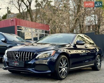 Синій Мерседес Ц-Клас, об'ємом двигуна 2 л та пробігом 150 тис. км за 18900 $, фото 2 на Automoto.ua