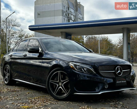 Синий Мерседес Ц-Класс, объемом двигателя 3 л и пробегом 54 тыс. км за 33799 $, фото 4 на Automoto.ua