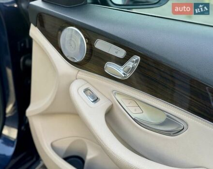 Синій Мерседес Ц-Клас, об'ємом двигуна 2 л та пробігом 150 тис. км за 18900 $, фото 23 на Automoto.ua