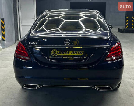 Синий Мерседес Ц-Класс, объемом двигателя 1.99 л и пробегом 142 тыс. км за 16800 $, фото 4 на Automoto.ua