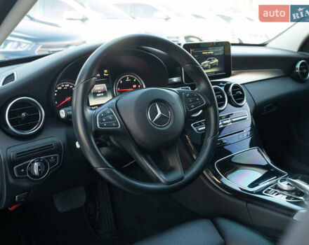 Синий Мерседес Ц-Класс, объемом двигателя 1.6 л и пробегом 55 тыс. км за 19950 $, фото 16 на Automoto.ua