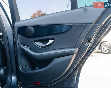 Синий Мерседес Ц-Класс, объемом двигателя 1.6 л и пробегом 55 тыс. км за 19950 $, фото 46 на Automoto.ua