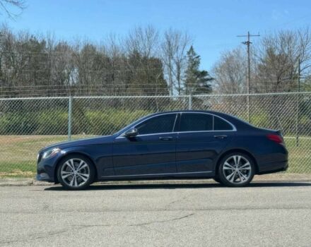 Синий Мерседес Ц-Класс, объемом двигателя 2 л и пробегом 75 тыс. км за 4700 $, фото 4 на Automoto.ua