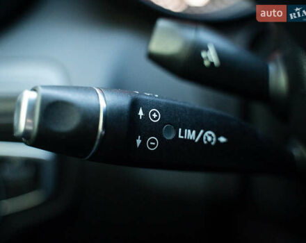 Синий Мерседес Ц-Класс, объемом двигателя 1.6 л и пробегом 55 тыс. км за 19950 $, фото 25 на Automoto.ua