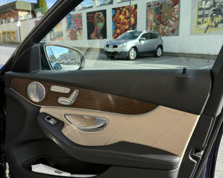 Мерседес Ц-Класс 2019 в Львове на Automoto.ua Синий Мерседес Ц-Класс, объемом двигателя 1.99 л и пробегом 67 тыс. км за 28000 $, фото 43 на Automoto.ua