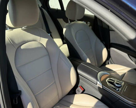 Мерседес Ц-Класс 2019 в Львове на Automoto.ua Синий Мерседес Ц-Класс, объемом двигателя 1.99 л и пробегом 67 тыс. км за 28000 $, фото 11 на Automoto.ua