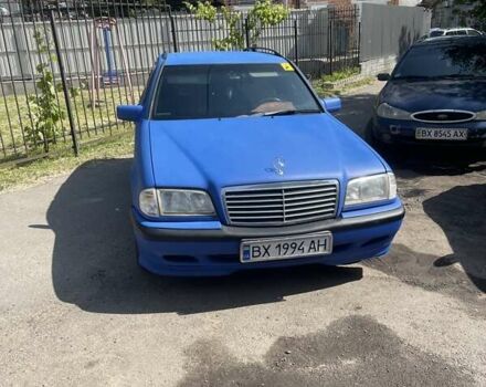 Синий Мерседес Ц-Класс, объемом двигателя 1.8 л и пробегом 369 тыс. км за 3300 $, фото 16 на Automoto.ua