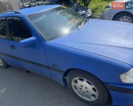 Синий Мерседес Ц-Класс, объемом двигателя 1.8 л и пробегом 369 тыс. км за 3300 $, фото 17 на Automoto.ua